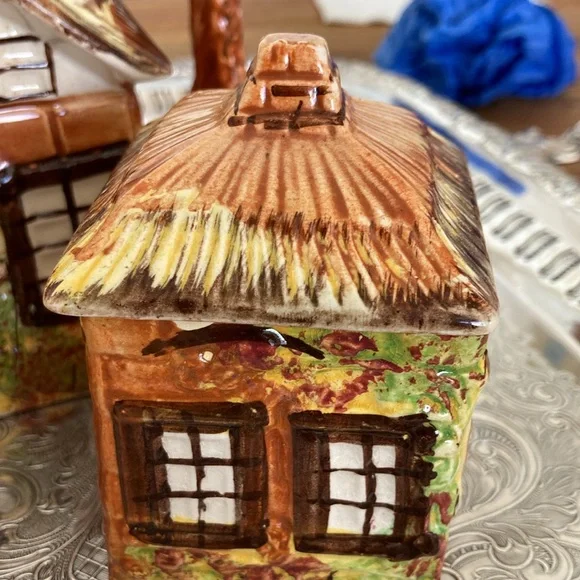 Cottage Ware Tea Set - Picture 9 of 10